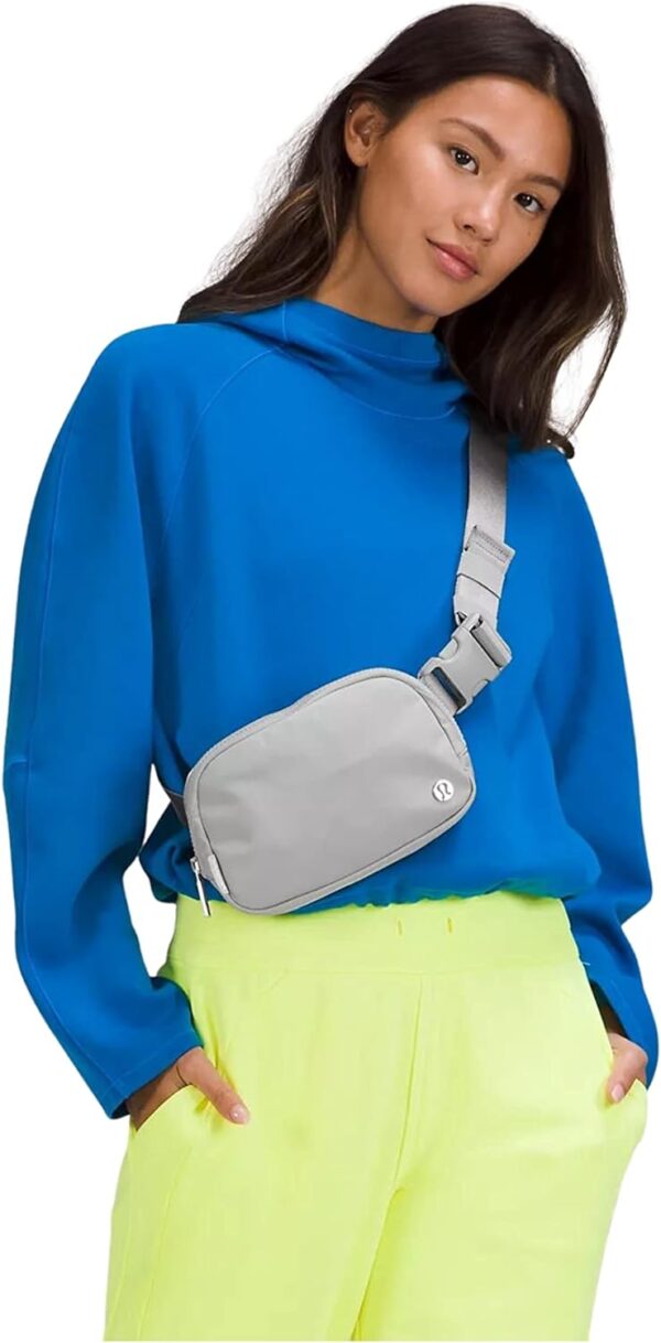 Lululemon Athletica Everywhere Belt Bag 1L (Silver Drop) - Image 5